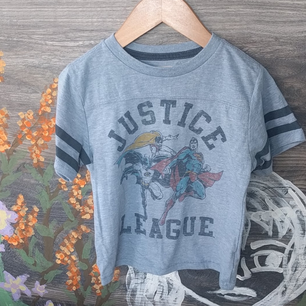 Love + Art classic Justice league t-shirt 2T